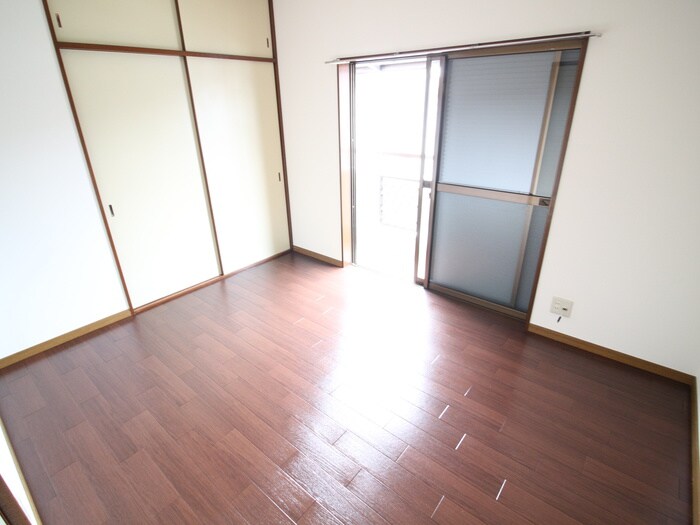 物件内観写真6　(居室)