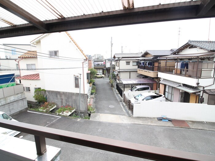 物件内観写真16　(室内からの展望)