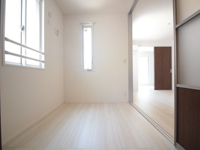 物件内観写真21　(居室)