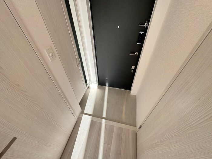 物件内観写真14　(玄関)