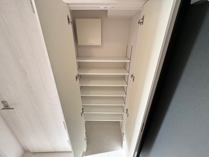 物件内観写真15　(靴箱)