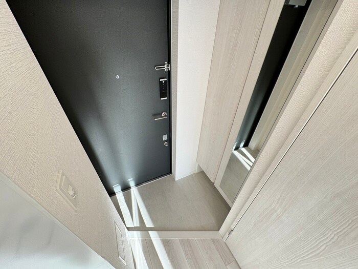 物件内観写真17　(玄関)