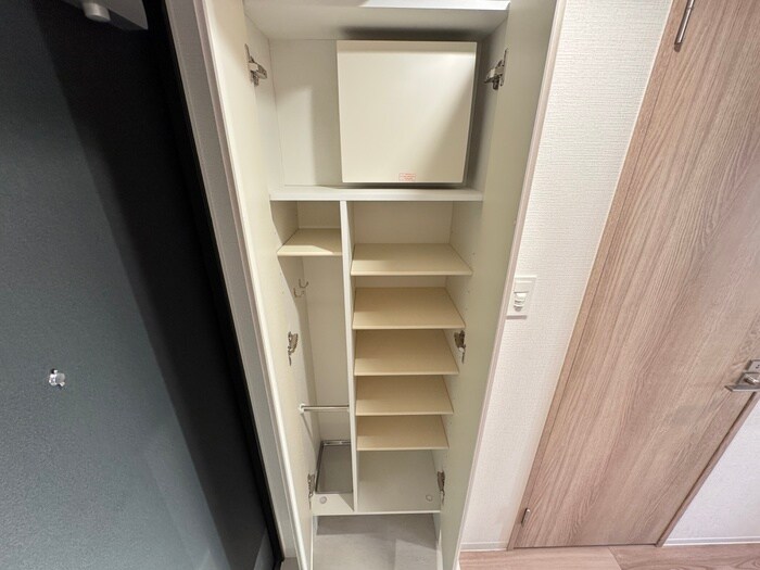 物件内観写真17　(靴箱)