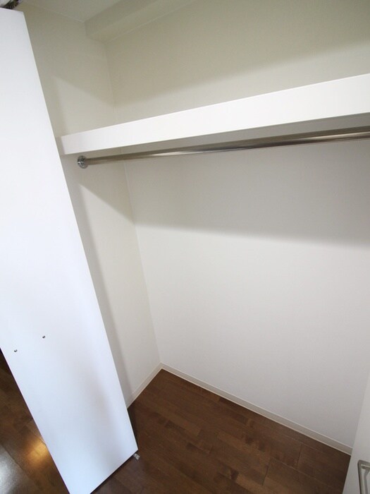 物件内観写真15　(収納)