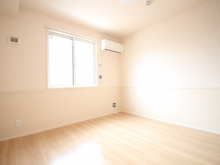 物件内観写真17　(居室)