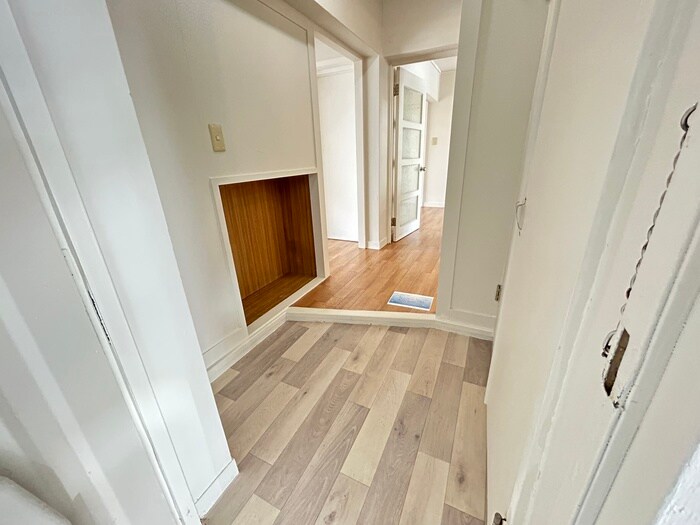 物件内観写真21　(廊下)