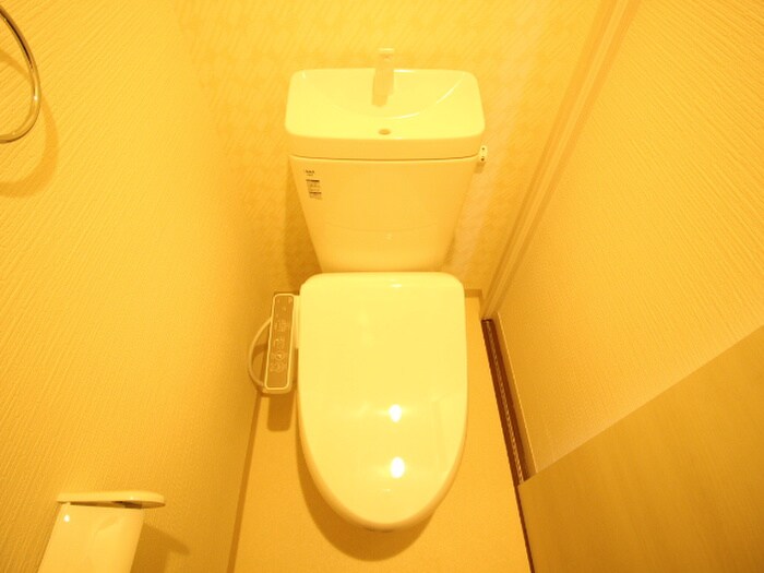 物件内観写真13　(トイレ)