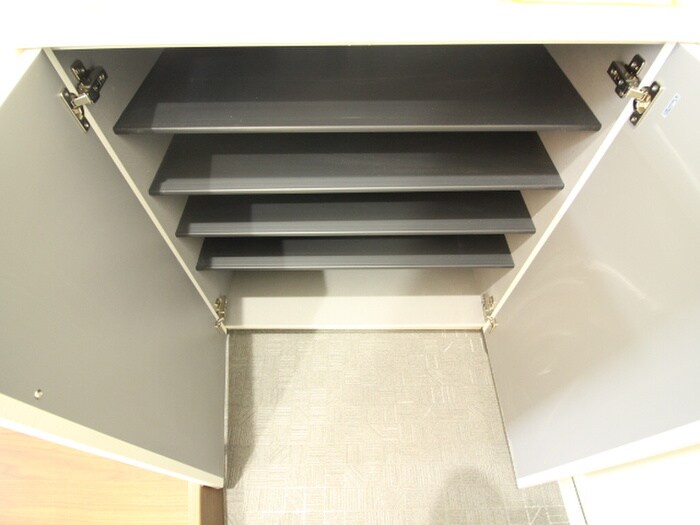 物件内観写真18　(靴箱)