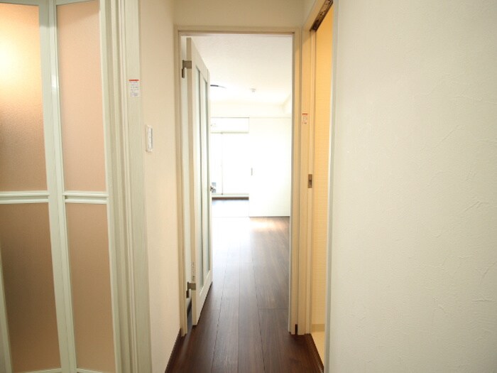 物件内観写真22　(廊下)