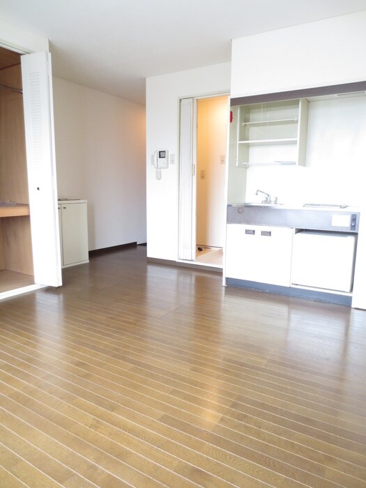 物件内観写真8　(居室)