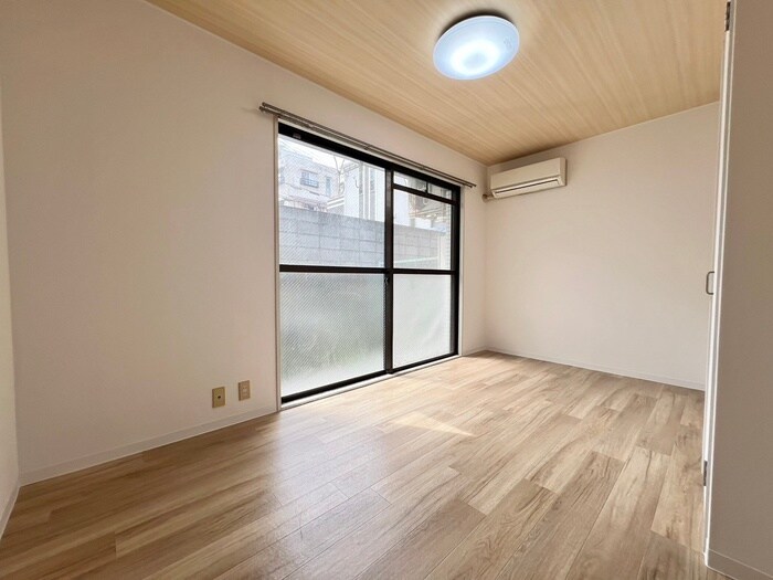 物件内観写真7　(居室)