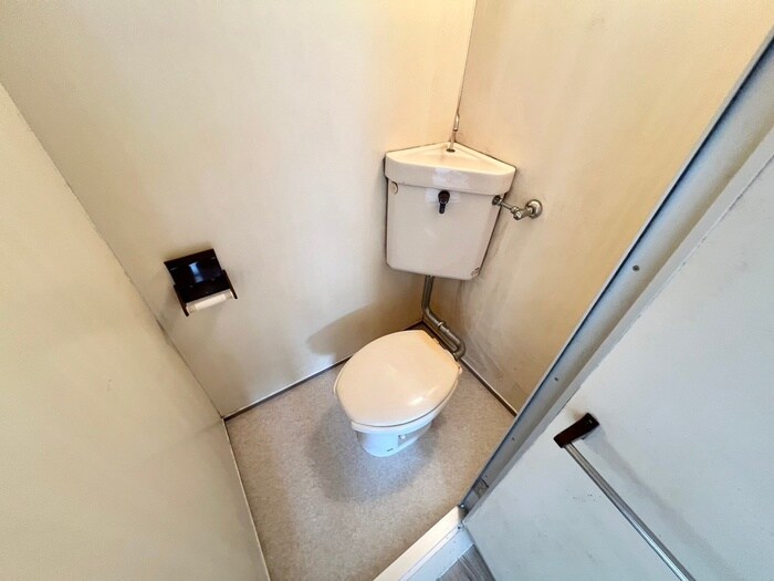 物件内観写真14　(トイレ)
