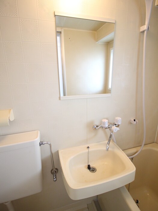 物件内観写真11　(洗面)