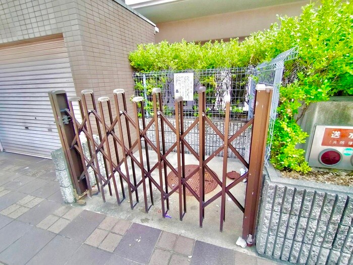 物件外観写真4　(建物設備)