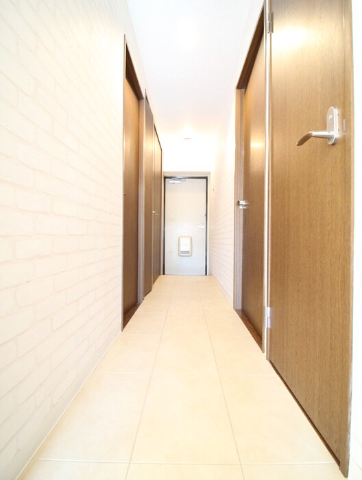 物件内観写真21　(廊下)