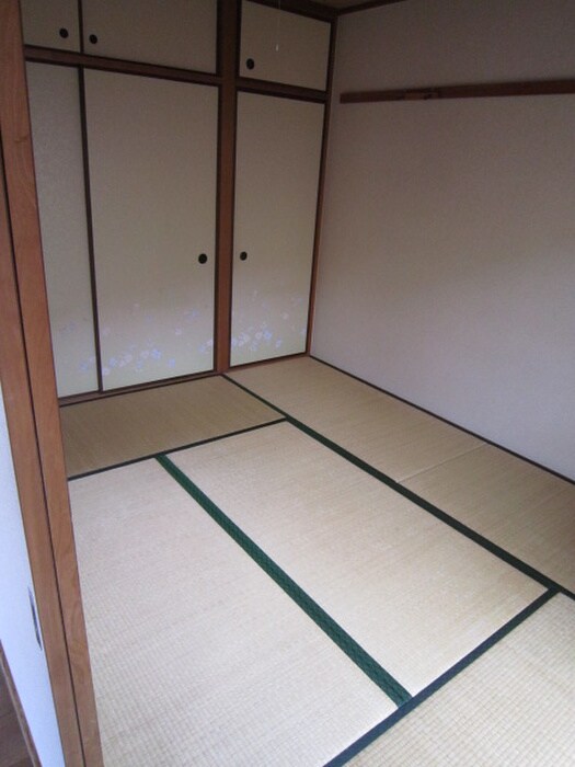 物件内観写真19　(居室)