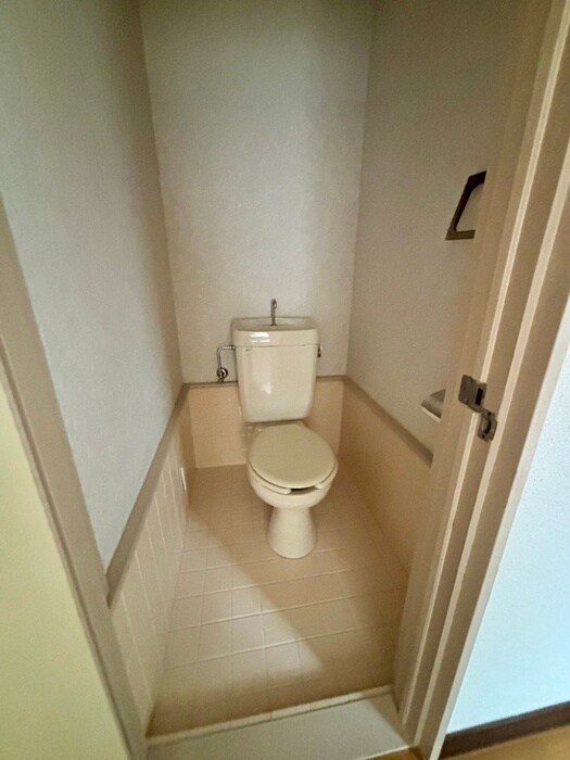 物件内観写真6　(トイレ)