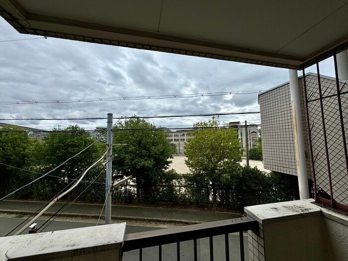 物件内観写真15　(室内からの展望)