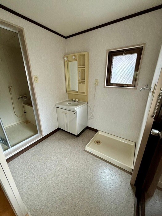 物件内観写真16　(洗面)