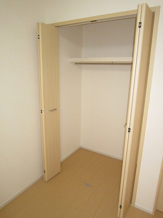 物件内観写真8　(収納)