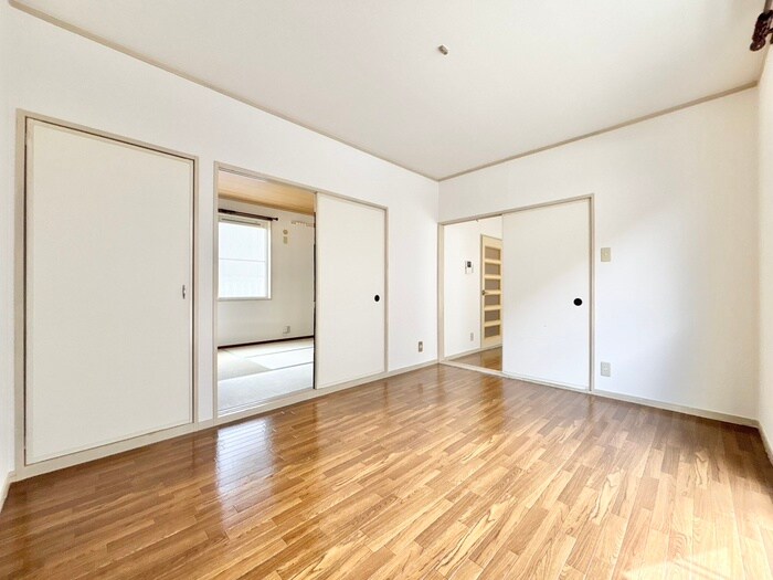 物件内観写真10　(居室)