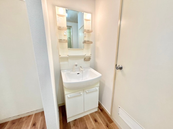 物件内観写真17　(洗面)