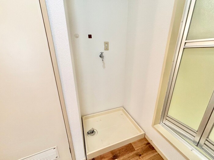 物件内観写真19　(洗濯機置場)