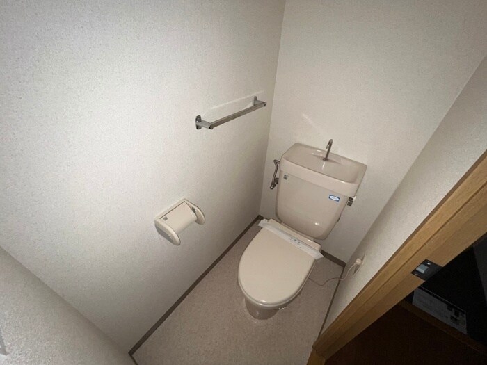 物件内観写真12　(トイレ)