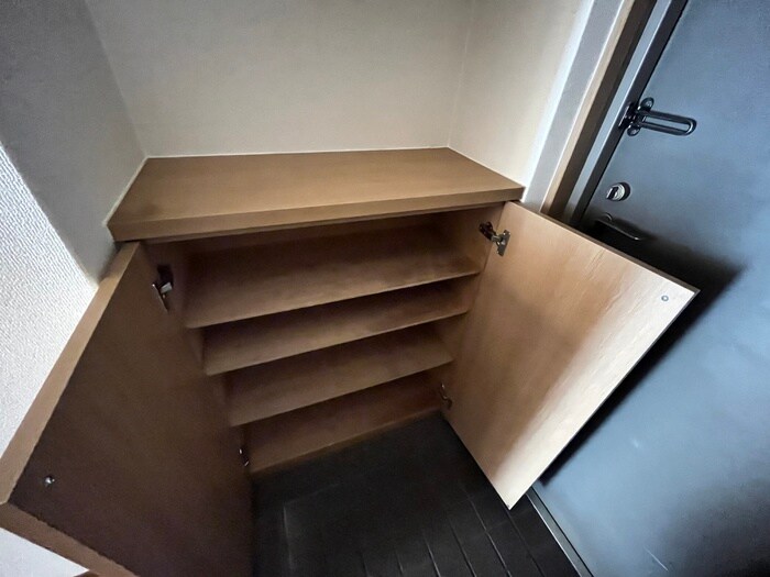 物件内観写真18　(靴箱)
