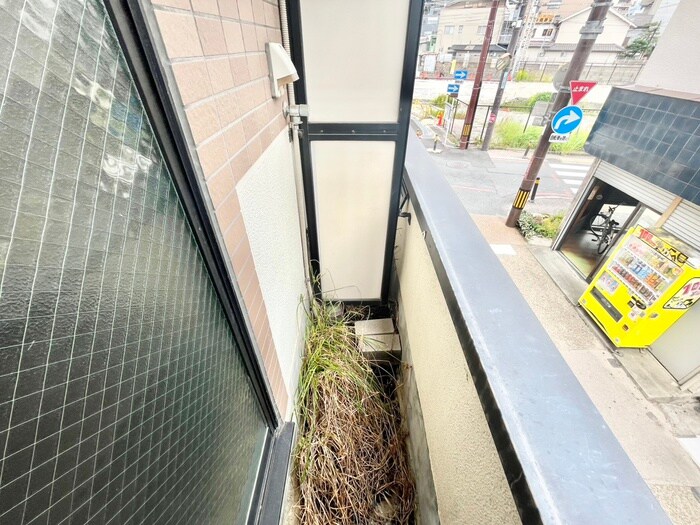 物件内観写真16　(洗濯機置場)