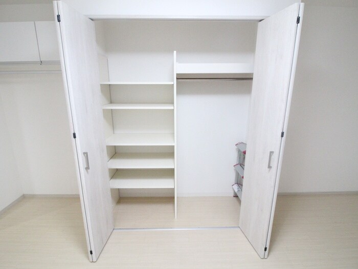 物件内観写真10　(収納)