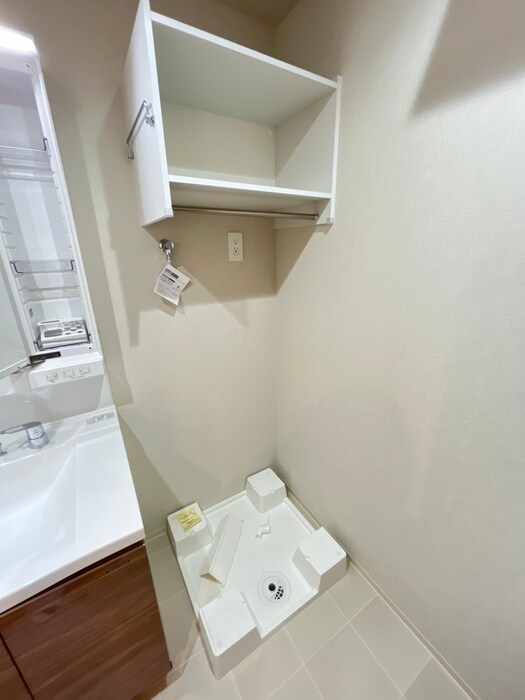 物件内観写真13　(洗濯機置場)