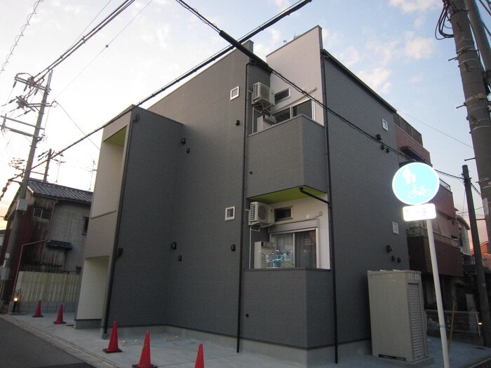 物件外観写真2　(外観写真)