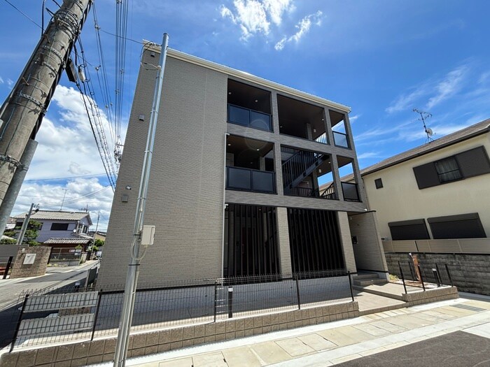 物件外観写真2　(外観写真)