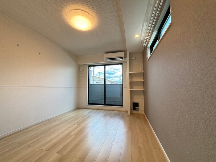 物件内観写真8　(居室)