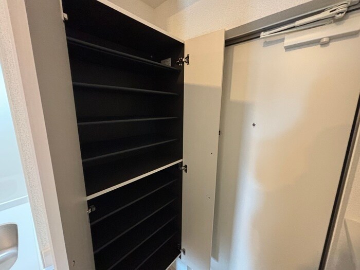 物件内観写真11　(靴箱)