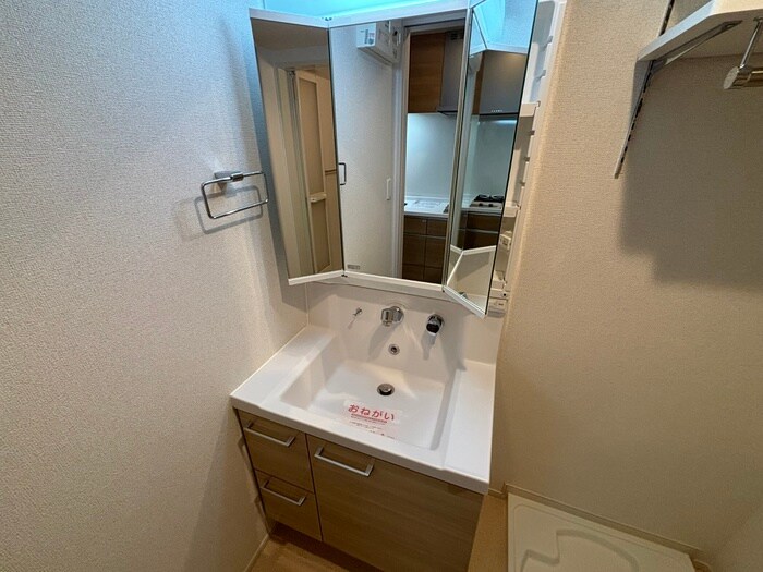 物件内観写真13　(洗面)