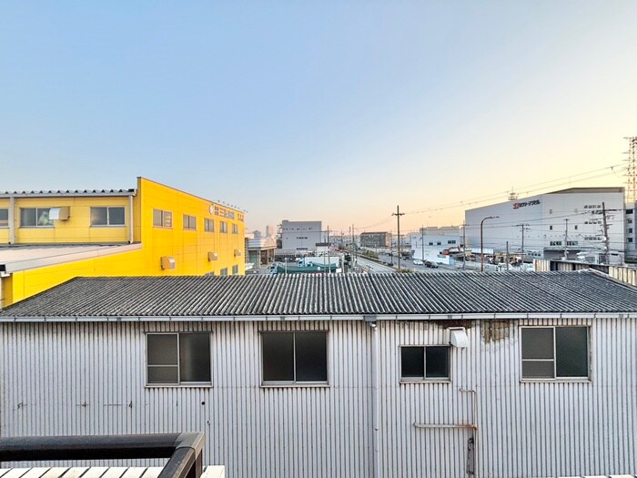 物件内観写真21　(室内からの展望)