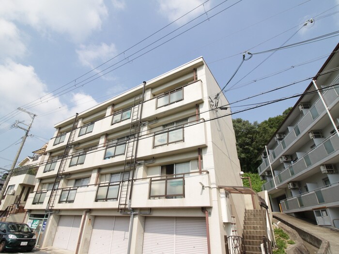 物件外観写真1　(外観写真)