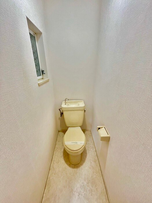 物件内観写真12　(トイレ)