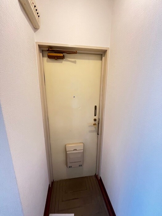 物件内観写真20　(玄関)