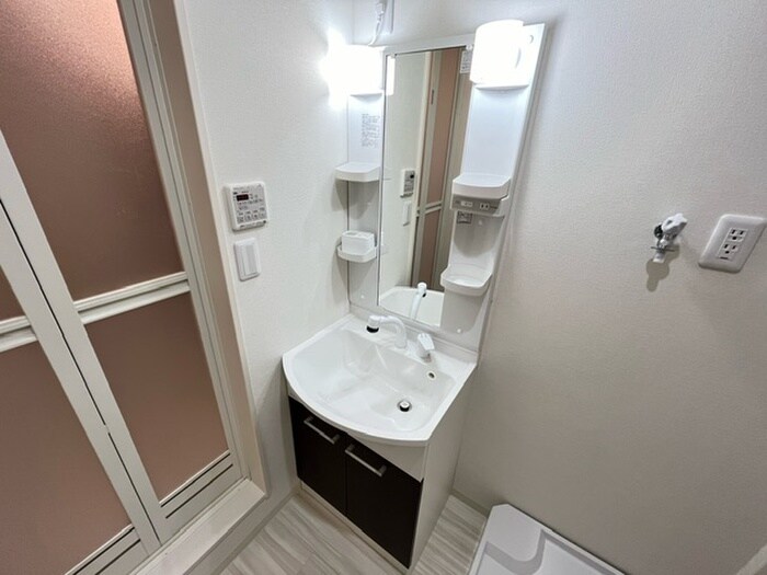 物件内観写真9　(洗面)