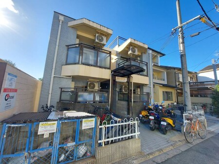 メゾンドヴァルチェ外観写真