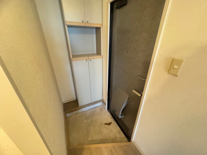 物件内観写真19　(玄関)