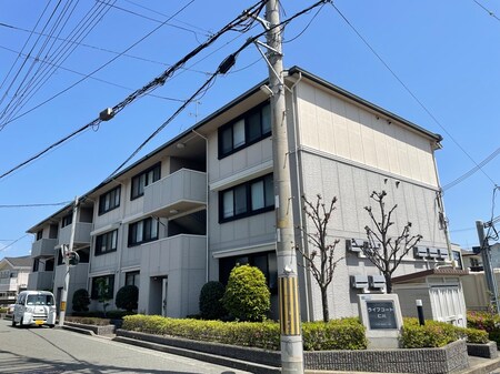 ライフコ－ト仁川外観写真