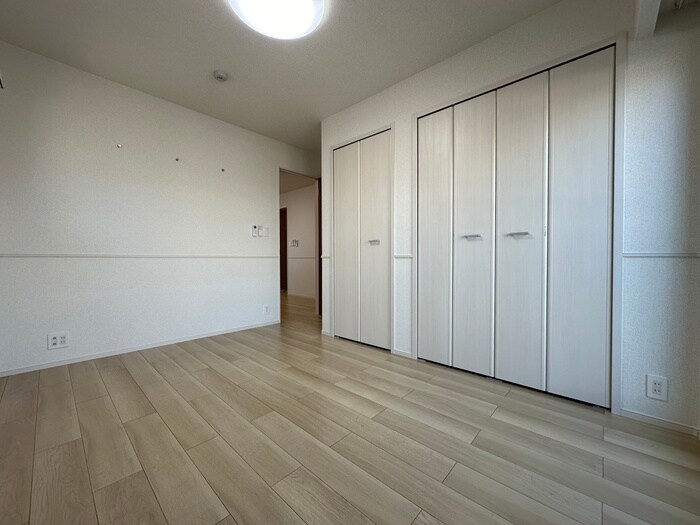 物件内観写真13　(居室)