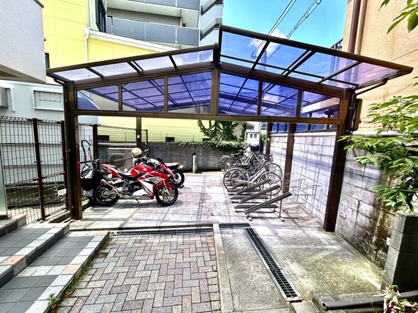 駐輪場