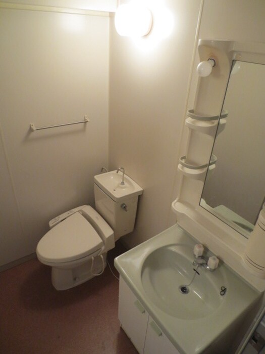 物件内観写真13　(トイレ)