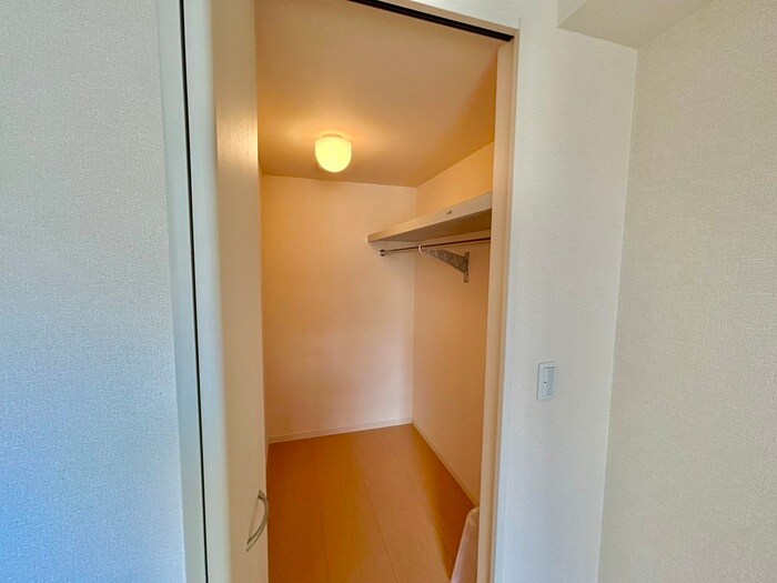 物件内観写真13　(収納)