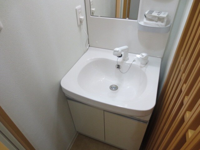 物件内観写真9　(洗面)